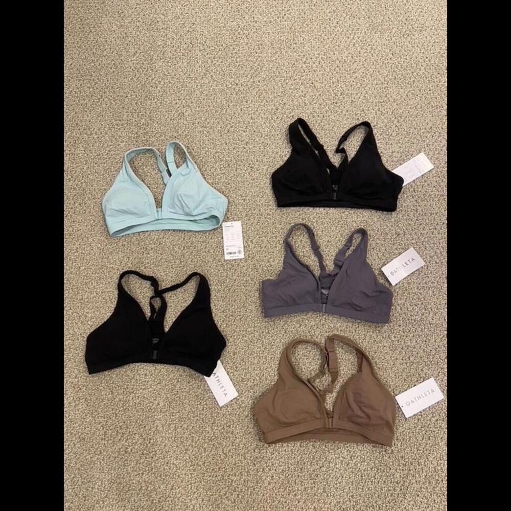 NWT Athleta Harmony Bras in size medium- Lot of 5